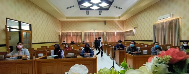 Suasana perkuliahan tatap muka (PTM) terbatas kampus Uniga Malang. Foto: dok