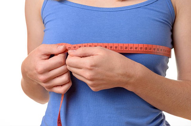 Mengecilkan payudara menjadi dambaan sebagian wanita. Foto: iStock