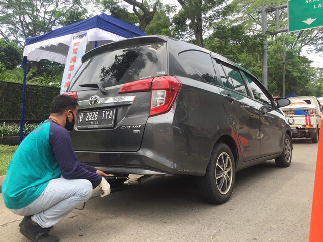 Uji Emisi Gratis di Tangerang Selatan. Foto: Muhammad Ikbal/kumparan