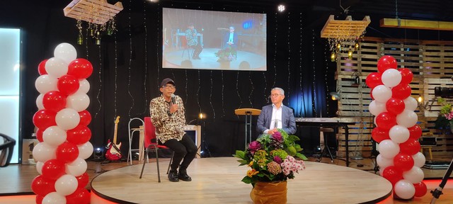 Sesi talk show bersama Duta Besar Republik Indonesia untuk Kerajaan Belanda H.E. Mayerfas.