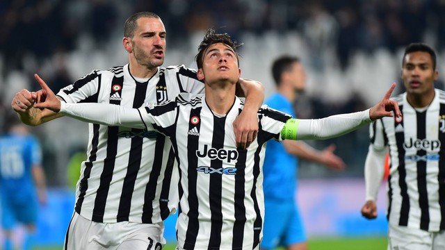 Selebrasi pemain Juventus Paulo Dybala usai mencetak gol ke gawang Zenit Saint Petersburg pada pertandingan Grup H Liga Champions di Allianz Stadium, Turin, Italia. Foto: Massimo Pinca/REUTERS