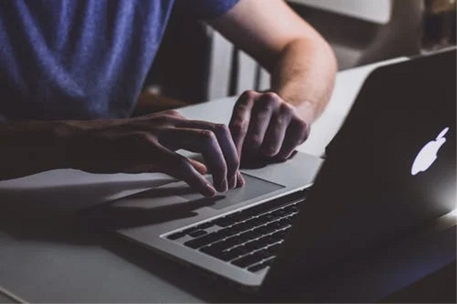 Perkembangan zaman dan teknologi membuat kebutuhan manusia semakin beragam. Kebutuhan tersebut bisa menjadi ide untuk membuka sebuah bisnis. Foto: Pexels.com