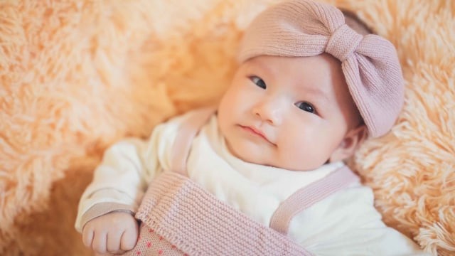 Ilustrasi nama bayi perempuan bahasa Cina. Foto: Shutterstock