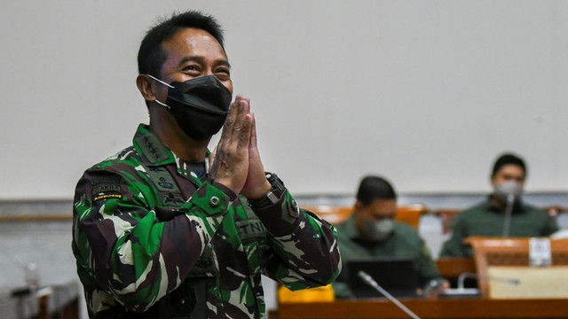 Jenderal TNI Andika Perkasa mengikuti uji kelayakan dan kepatutan calon Panglima TNI di Komisi I DPR, Kompleks Parlemen, Senayan, Jakarta, Sabtu (6/11).  Foto: Galih Pradipta/ANTARA FOTO