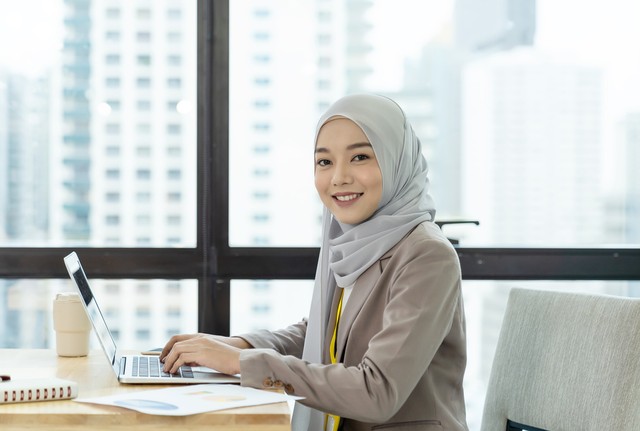 Ilustrasi perempuan penggerak. Foto: Shutterstock