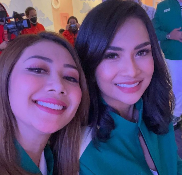 Delta Hesti dan Vanessa Angel. Foto: Instagram Delta Hesti