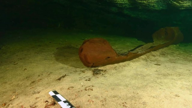 Kano suku Maya yang ditemukan dalam keadaan hampir utuh. Foto:  Lembaga Barang Antik Meksiko (INAH)