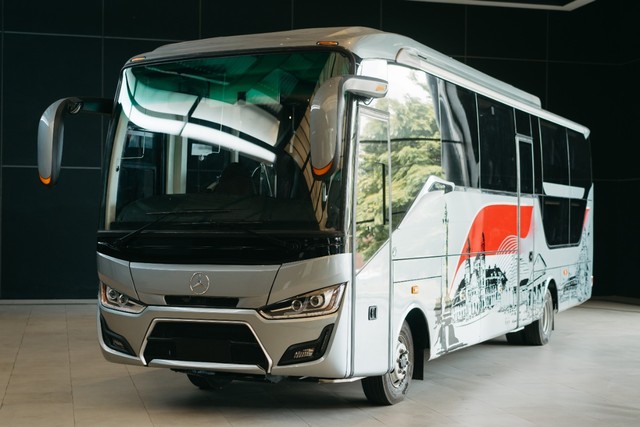 Tampak luar Mercedes-Benz OF 917 garapan karoseri Laksana Foto: Dok. Daimler Indonesia 