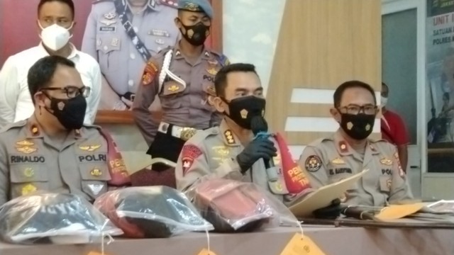 Konferensi pers kasus tawuran di Polres Metro Jakarta Utara. Foto: Fachrul Irwinsyah/kumparan
