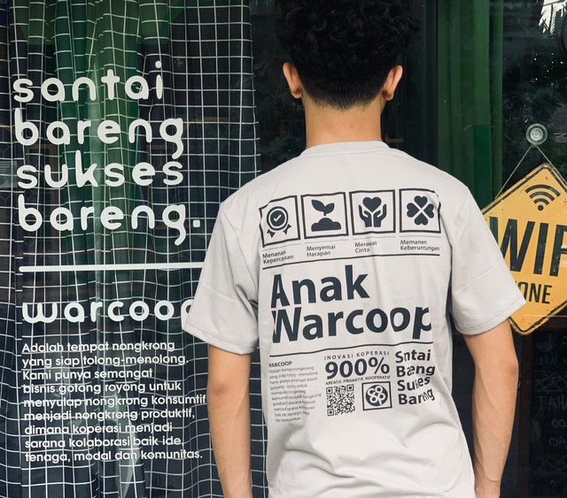 Warcoop adalah koperasi multipihak yang digalang oleh inovator koperasi dari generasi muda.