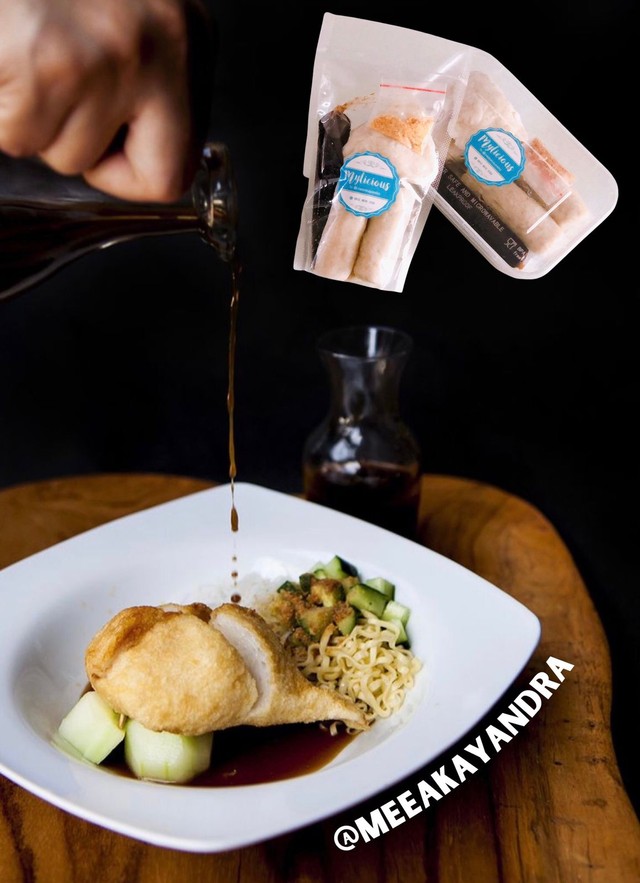 Pempek (Sumber: IG @meeakayandra).