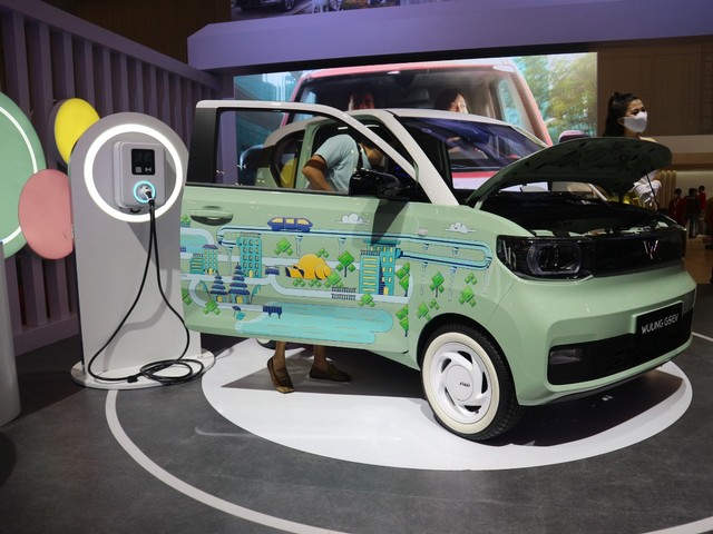 Mobil listrik Wuling Mini EV berbasis GSEV. Foto: Ghulam Muhammad Nayazri / kumparanOTO