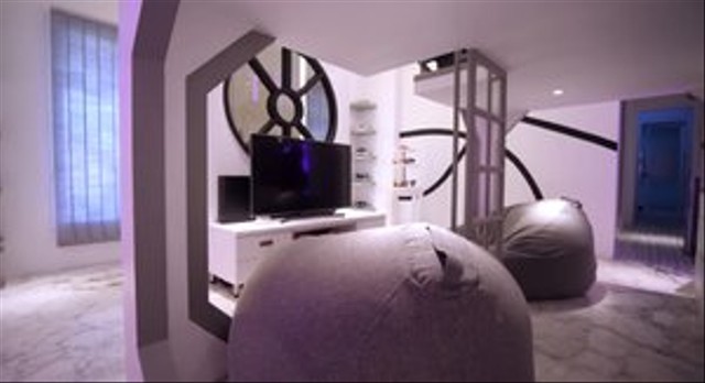 Sule renovasi kamar gaming untuk anaknya (Foto: YouTube Arrofi Ramadhan)