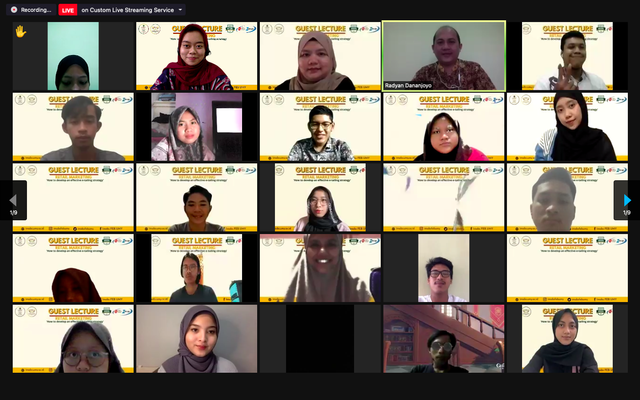 foto bersama peserta webinar
