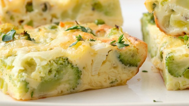 Resep Frittata Brokoli Keju untuk Camilan Bayi 12 Bulan. Foto: Shutter Stock