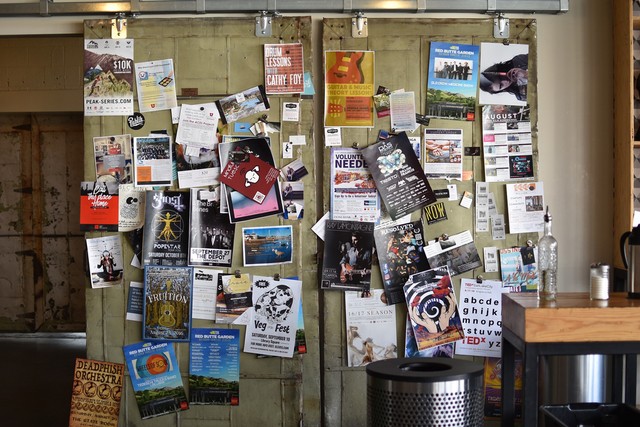 Ilustrasi brosur. Foto: Pixabay