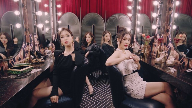 Lirik lagu TIKI TAKA - T-ARA. Foto: Soompi