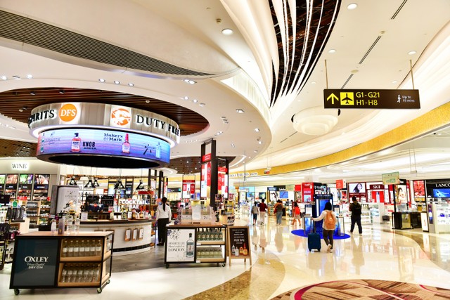 Ilustrasi minuman keras (miras) di Bandara. Foto: Shutterstock
