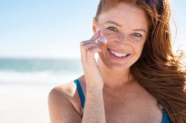 Ilustrasi Sunscreen yang Tidak Bikin Kusam. Sumber: Unsplash