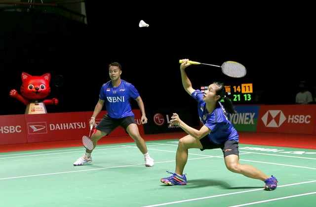 Ganda campuran Indonesia Rehan Naufal Kusharjanto dan Lisa Ayu Kusumawati pada Indonesia Masters 2021 di Bali International Convention Center, Bali. Foto: Humas PP PBSI