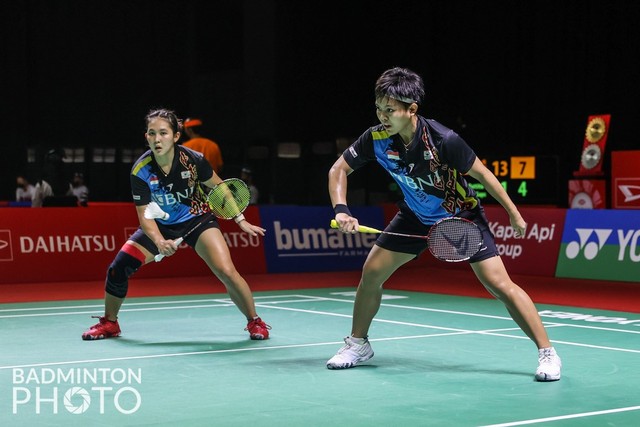 Ganda putri Indonesia Ribka Sugiarto dan Siti Fadia Silva Ramadhanti pada Indonesia Masters 2021 di Bali International Convention Center, Bali. Foto: Erika Sawauchi/Badmintonphoto/BWF
