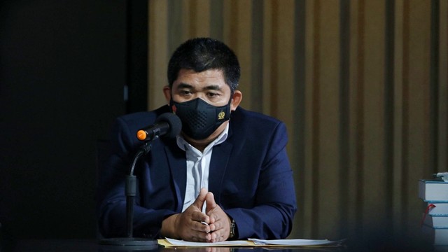 Konferensi pers terkait penangkapan 3 orang terduga aksi terorisme di Mabes Polri, Jakarta, Rabu (17/11). Foto: Iqbal Firdaus/kumparan