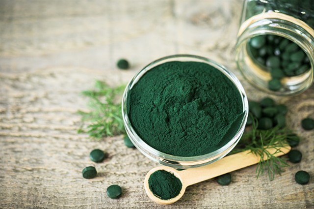 Ilustrasi Cara Pakai Masker Spirulina. Sumber: Unsplash