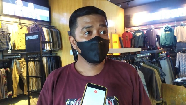 Store Head Planet Surf, Agung. Foto: PaluPoso/Miftahul