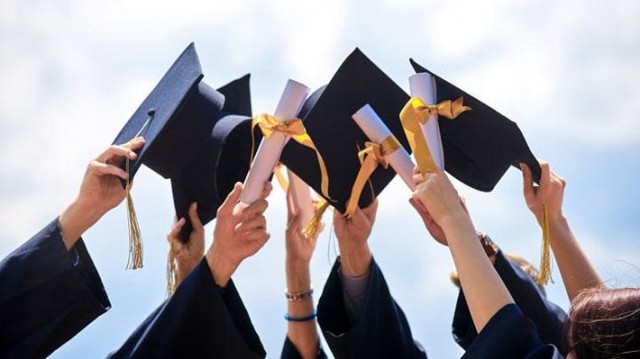Ilustrasi wisuda. Foto: Shutterstock.