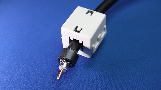 Ilustrasi Kabel ringan jenis Koaksial. Foto: Pixabay.