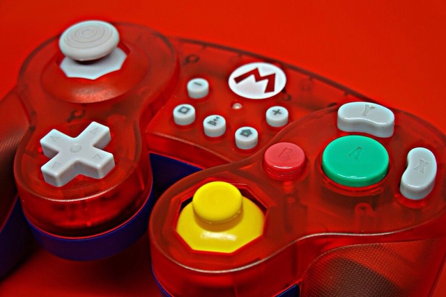 Video game controller (Nikolas Stevie)