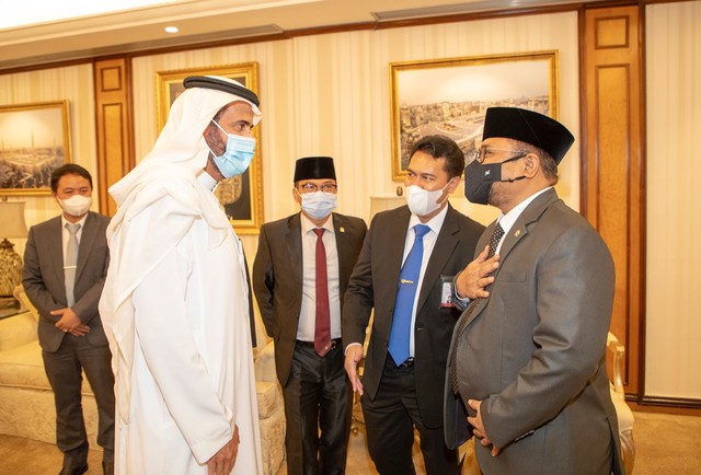 Pertemuan Menag RI dengan Menteri Haji dan Umrah Arab Saudi di Makkah. Foto: https://kemenag.go.id/