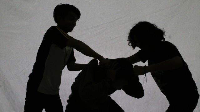 Ilustrasi pengeroyokan | Foto: Dicky Adam Sidiq/Kumparan