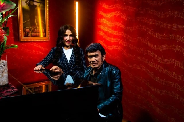 Rhoma Irama dan Rita Sugiarto. Foto: Dok. HP Records