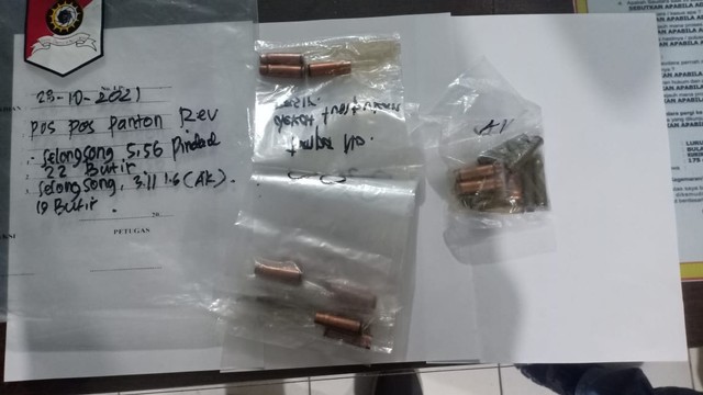 Barang bukti penembakan pos polisi di Aceh. Foto: Dok. Istimewa