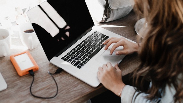 Cara Memperbaiki Hardisk Eksternal yang Tidak Terbaca di Disk Management. Foto: Pexels