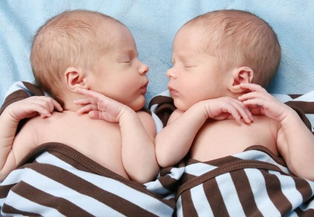 Ilustrasi nama bayi kembar laki-laki Inggris (Sumber: Flickr)