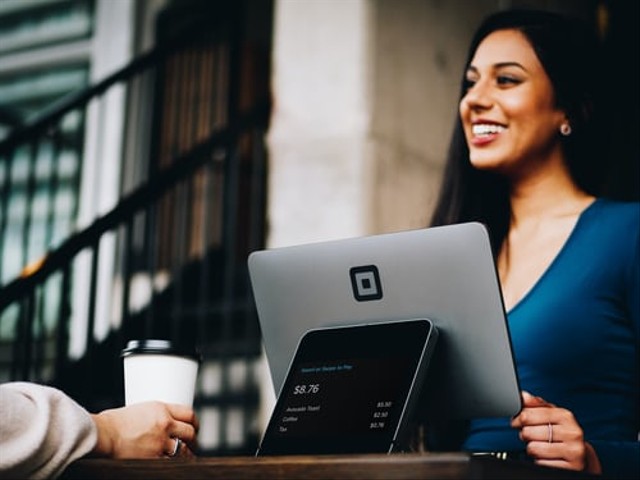 Ilustrasi Strategi promosi langsung. Sumber foto : unsplash.com