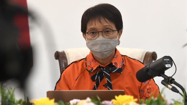 Keterangan pers Menteri Luar Negeri Retno Marsudi, di Istana Kepresidenan Bogor, Jumat (26/11). Foto: Lukas/Biro Pers Sekretariat Presiden