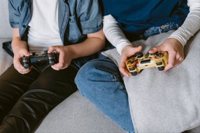 Ilustrasi bermain game Find Out Kantor 2. Foto: dok. https://www.pexels.com/