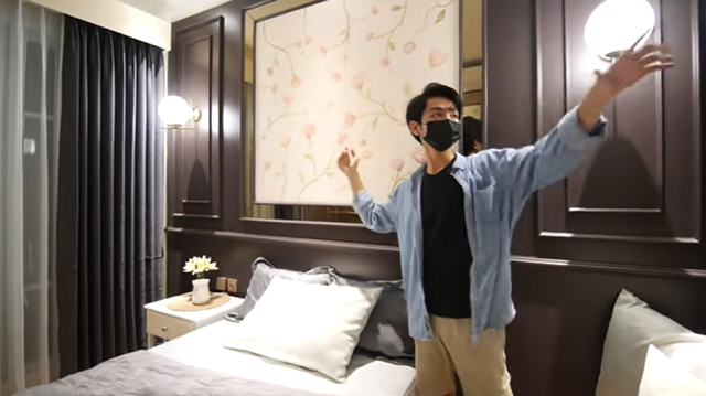 Potret kamar tidur Anwar Sanjaya usai renovasi. Foto: YouTube