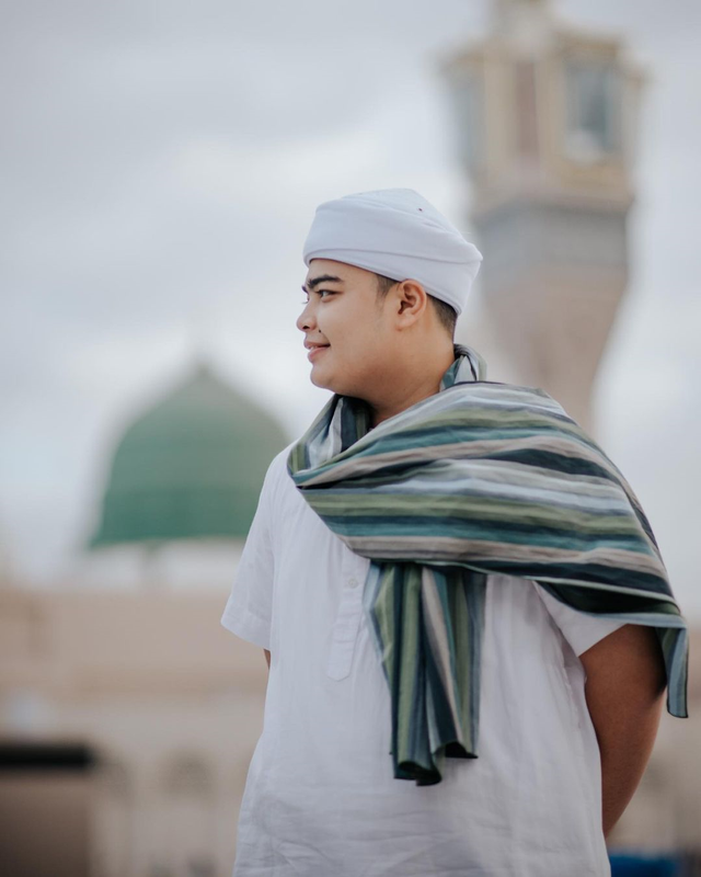 Ameer Azzikra, adik Alvin Faiz, anak kedua mendiang Ustaz Arifin Ilham. Foto: Instagram/@ameer_azzikra
