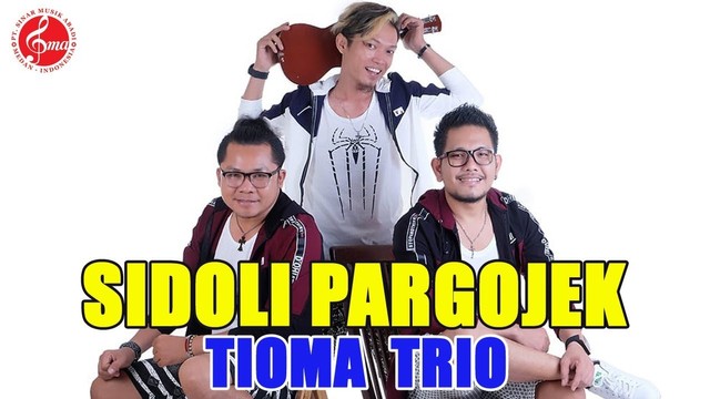Lirik dan chord lagu Sidoli Pargojek - Tioma Trio. Foto: YouTube Sinar Musik Abadi