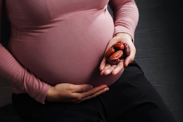 Manfaat Kurma untuk Ibu Hamil. Foto: iStock
