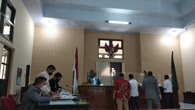 Sidang di PTUN Jambi/Yovy Hasendra