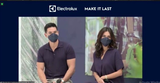 Nana Mirdad dan Andrew White dalam acara konferensi pers Electrolux: peluncuran kampanye MAKE IT LAST Foto: Destihara Suci Milenia/Kumparan