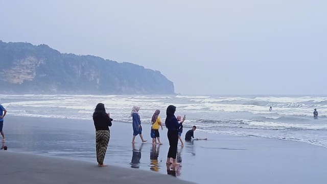 Suasana kawasan Pantai Parangtritis. Foto: Syiva/Tugu Jogja