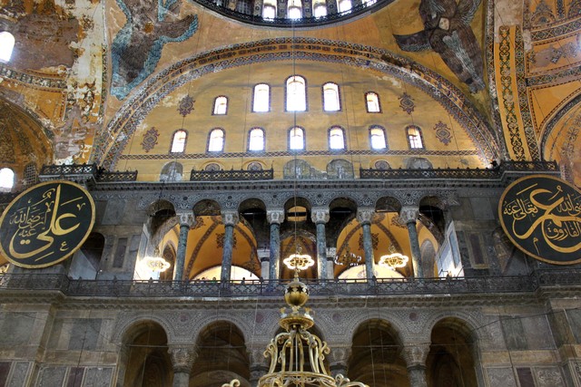 Lukisan malaikat di masjid Hagia Sophia, Sumber: Flickr