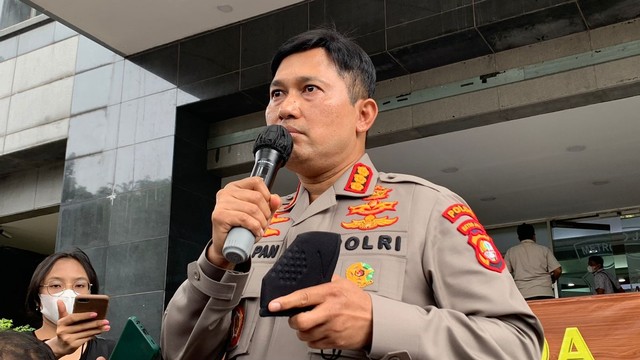 Kabid Humas Polda Metro Jaya, Kombes Pol Endra Zulpan di Polda Metro Jaya, Selasa (7/12). Foto: Nugroho GN/kumparan