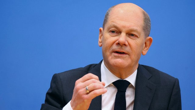 Kanselir Jerman yang ditunjuk Olaf Scholz menghadiri konferensi pers. Foto: Fabrizio Bensch/REUTERS